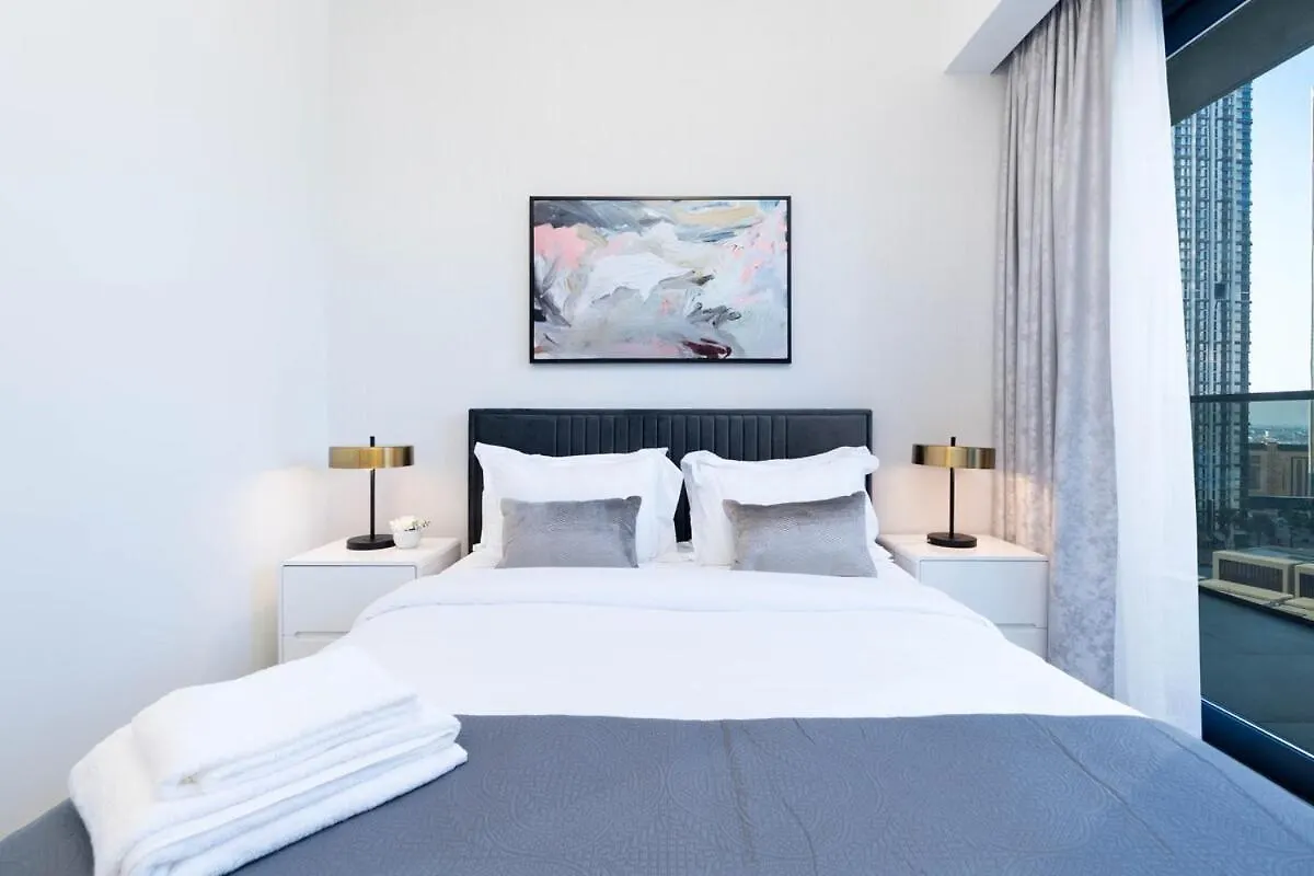 Appartamento Mystic - Brand New Large 2Br With Burj & Fountain Views Dubai 0*,  Emirati Arabi Uniti