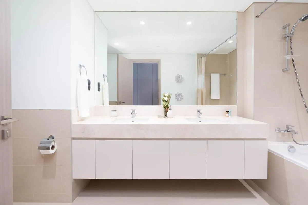 Mystic - Brand New Large 2Br With Burj & Fountain Views Apartment Dubai 0*,  United Arab Emirates