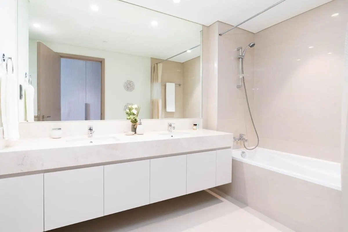 Mystic - Brand New Large 2Br With Burj & Fountain Views Apartment Dubai